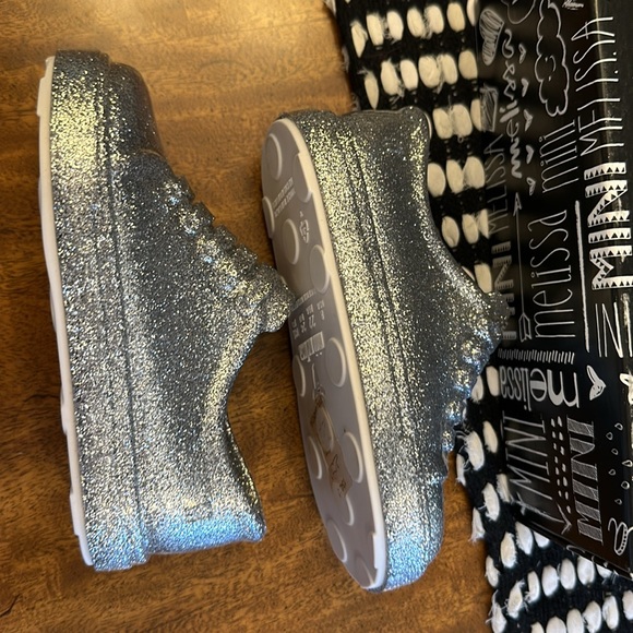MINI MELISSA girls MINI BE SILVER GLITTER SNEAKERS - Picture 15 of 16